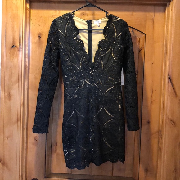 TOBI Black Lace Bodycon Dress - Picture 2 of 5